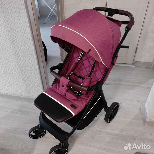 Прогулочная коляска Carello Bravo