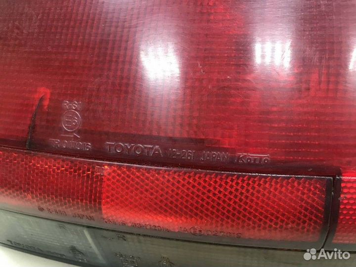 Фонарь правый Toyota Corolla