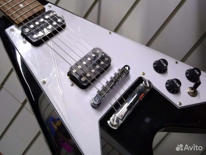 Электрогитара V-образная, черная, Caraya