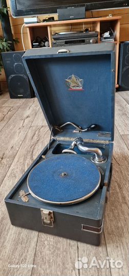 Патефон Коломенский довоенный