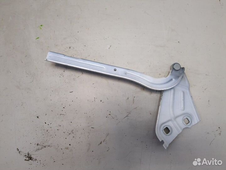 Петля капота Chevrolet Volt, 2017