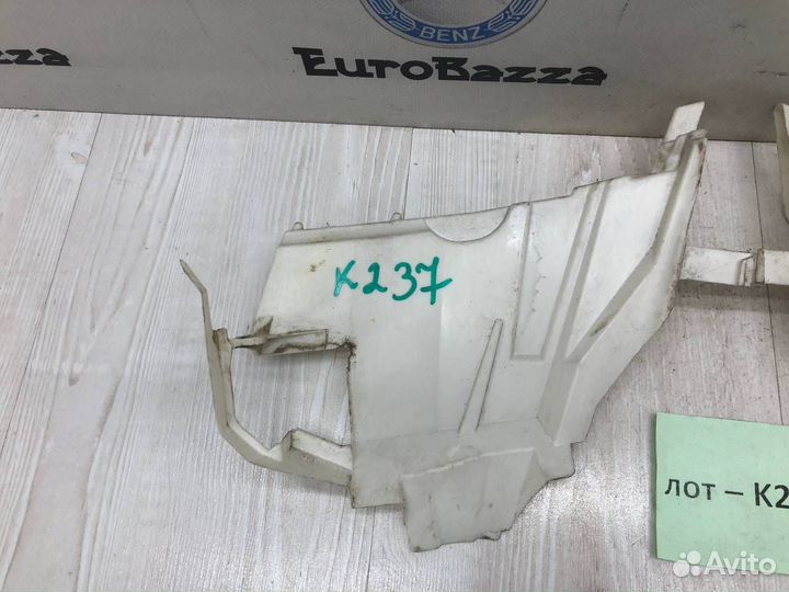 Накладка замка двери Mercedes W211