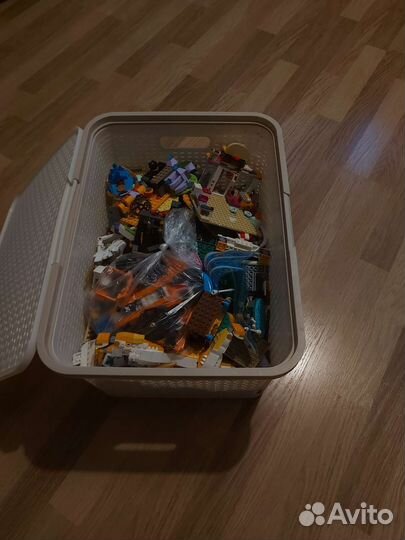 Lego наборы в разобранном состоянии