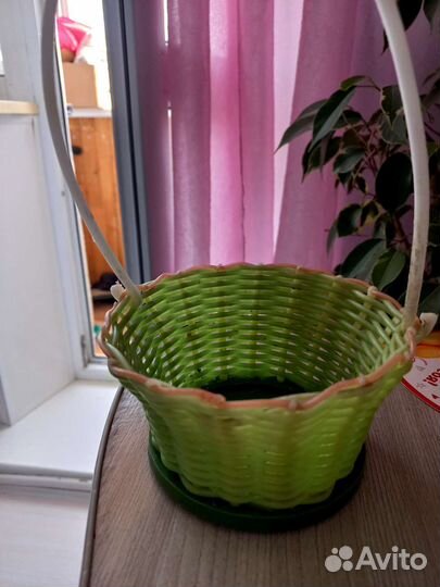 Корзина плетеная