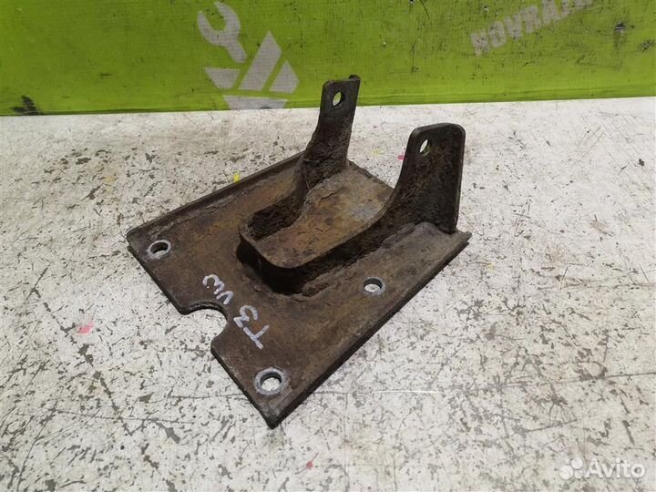 Кронштейн кпп Фольксваген Транспортер Т2 Т3 79-92