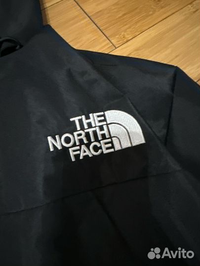 The north face ветровка