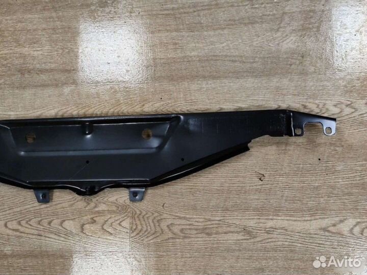 Панель радиатора Bmw 5-Series F10