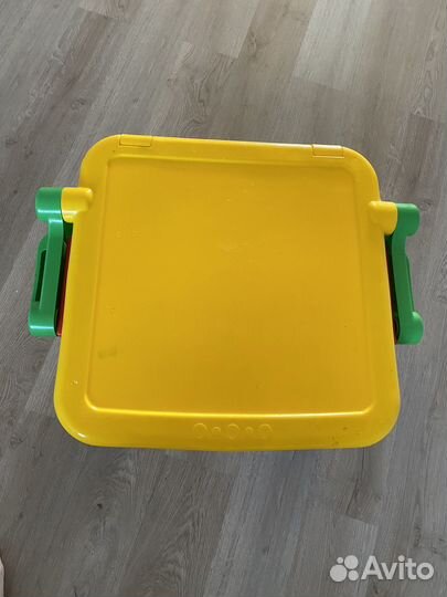 Столик -парта с мольбертом