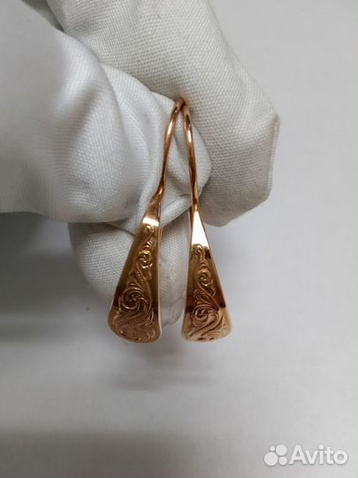 Золотые серьги 585