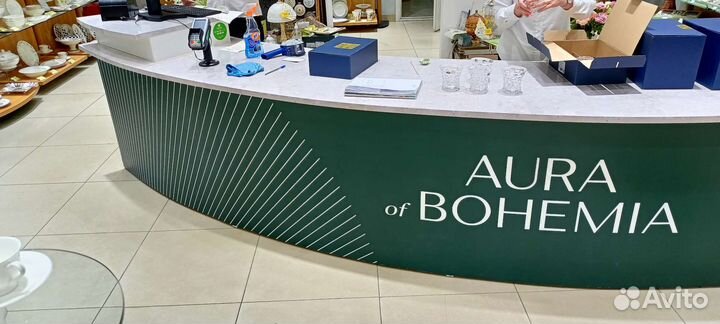 Оклейка Пленкой Торгового Оборудования Витрин Окон