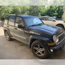 Jeep Cherokee 3.7 AT, 2006, 300 000 км, с пробегом, цена 815 000 руб.