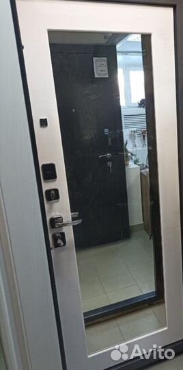 Дверь входная металлическая новая