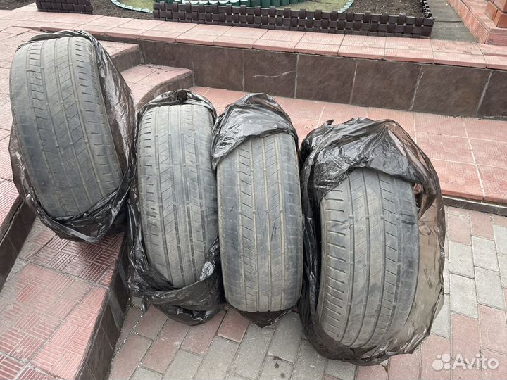 Bridgestone Alenza Sport 245/50 R19