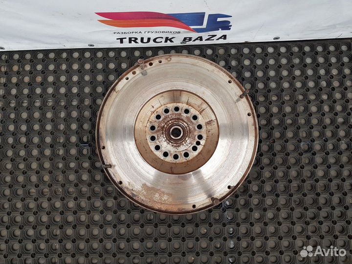 Маховик двигателя