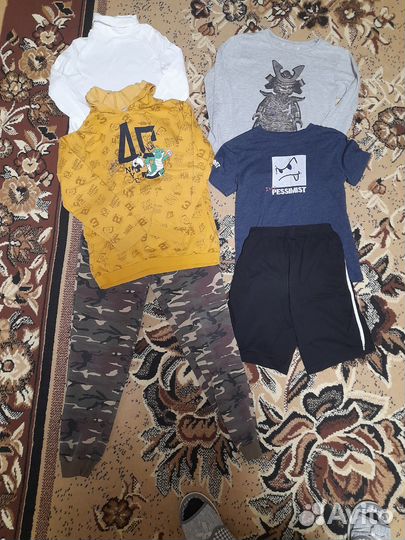 Вещи на мальчика 140-146 пакетом отдам за