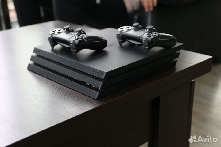 Sony PS4 pro 1tb