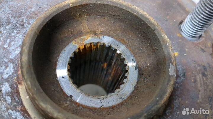 Ступица (кулак, цапфа) Toyota RAV 4, 2014