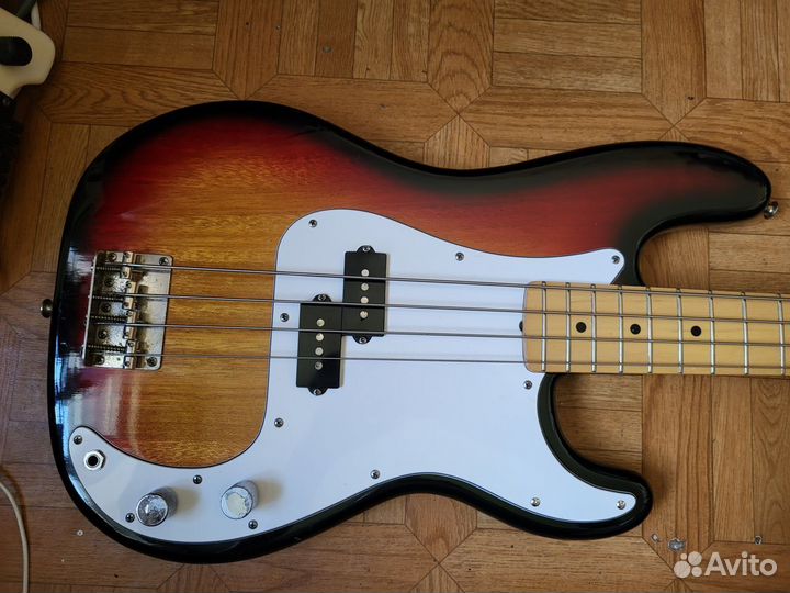 1976 Westminster Precision Bass Япония