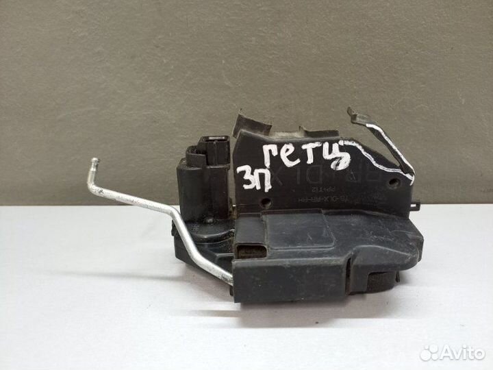 Замок двери задний правый Hyundai Getz 2010