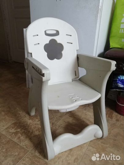 Стульчик и матрас в детскую кроватку