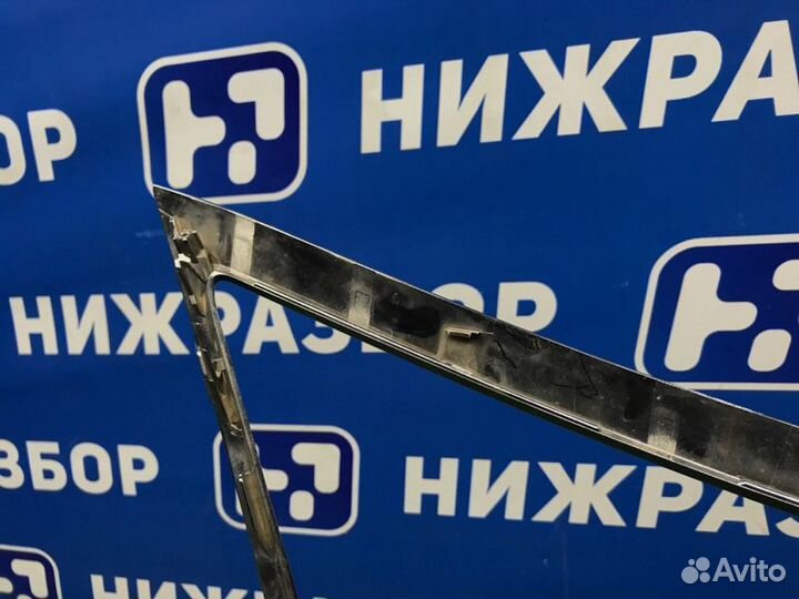 Рамка решетки радиатор правая Lexus Rx 350 (4)