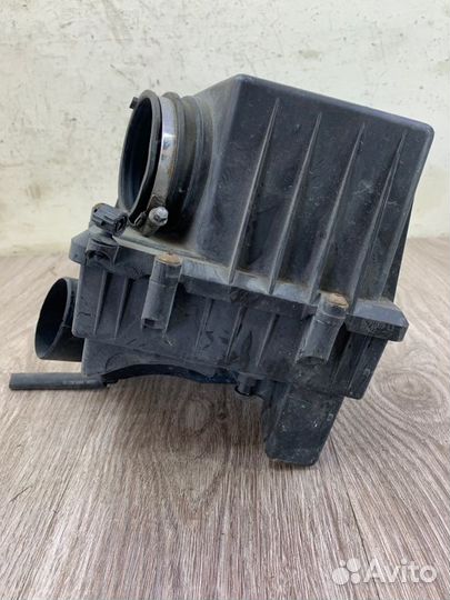 Корпус воздушного фильтра Opel Corsa D Z13DTJ