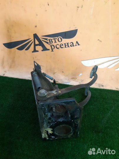 Блок педалей тормоза и сцепления Ваз 2121