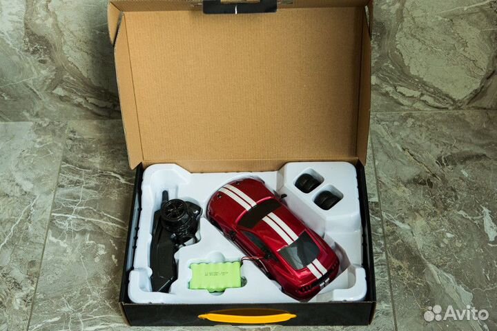 Дрифт машинка Ford Mustang 1:18 4WD