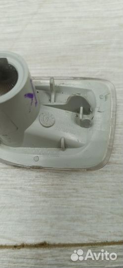 Повторитель поворотника в Крыло в Зеркало Renault