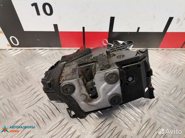 Замок двери задней левой Renault Captur 2014