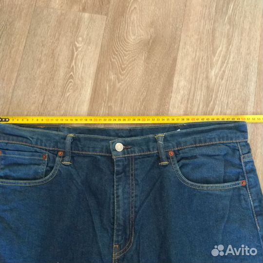 Джинсы Levi's 520