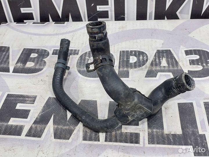 Патрубок Volkswagen Passat B5