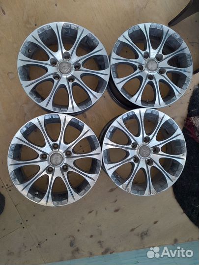 Литые диски на 15