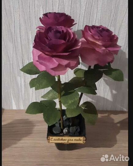 Розы из дерева