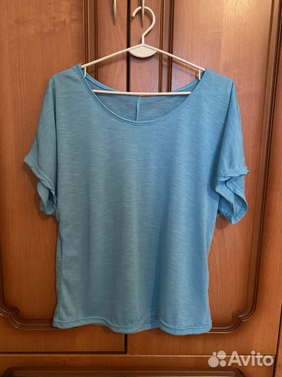 Одежда для женщин 50-52