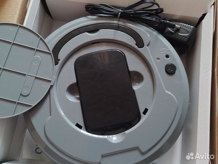 Робот пылесос новый
