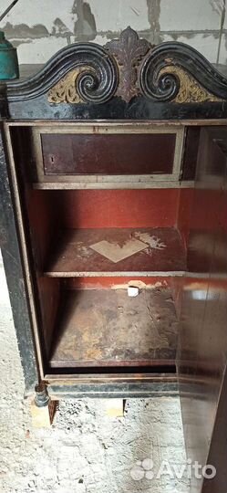Сейф старинный