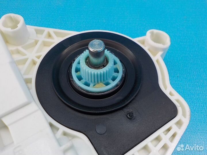 Моторчик стеклоподъемника передний левый Audi Q5