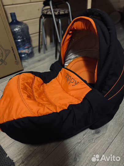 Коляска zippy 2 в 1