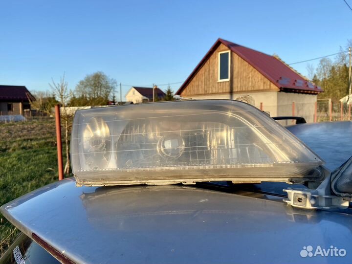 Фары на Toyota Carina (210-211-212)