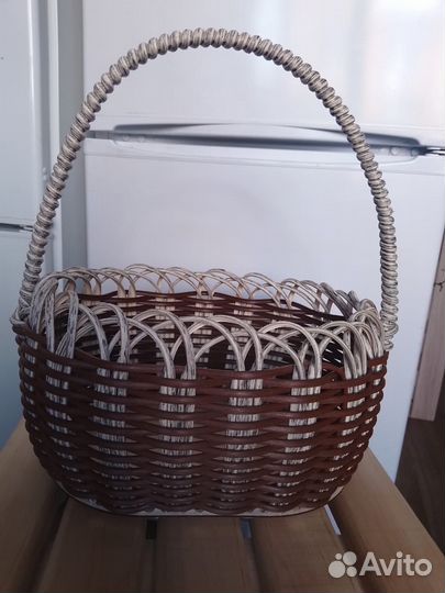 Корзина плетеная из ротанга