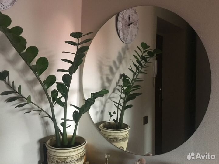 Нарезка зеркал и стекла