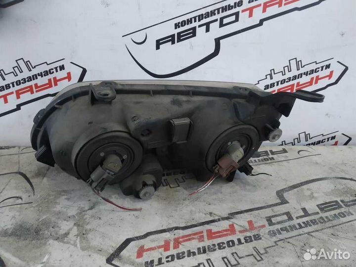 Фара toyota ipsum CXM10G SXM10G SXM15G 4425 галоге