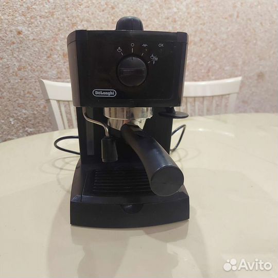 Кофеварка рожковая delonghi
