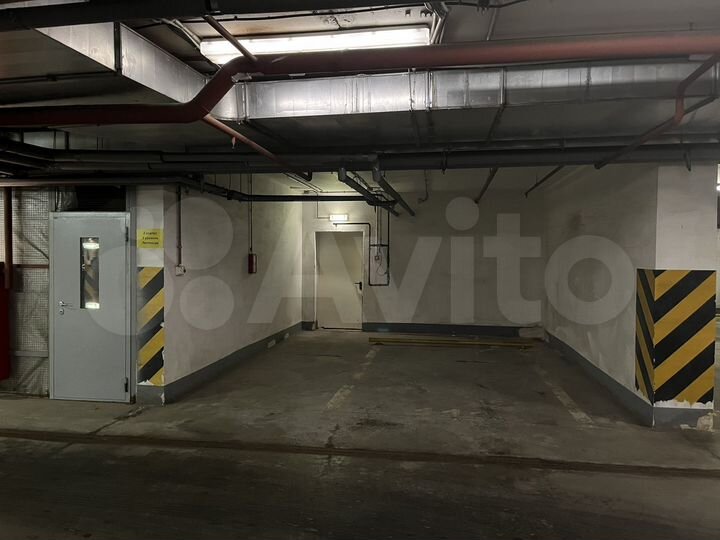 Машиноместо, 15 м²