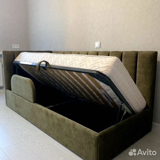 Кровать двуспальная новая