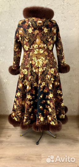 Пошив пальто из павлопосадских платков на заказ