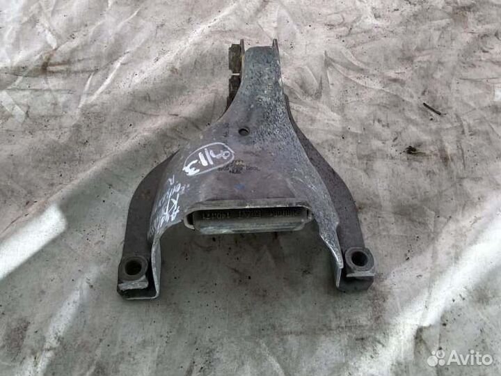 Кронштейн опоры двигателя правый Audi A4 B8