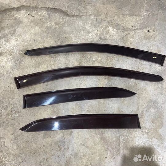 Ветровики от Toyota Corolla E180