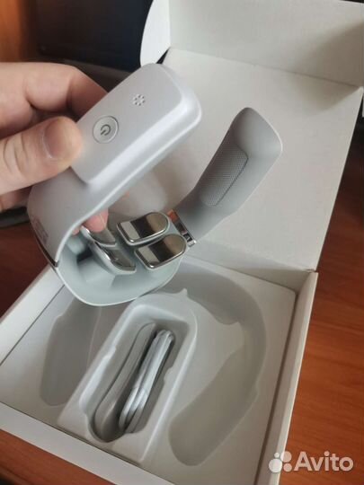 Электроимпульсный шейный массажёр